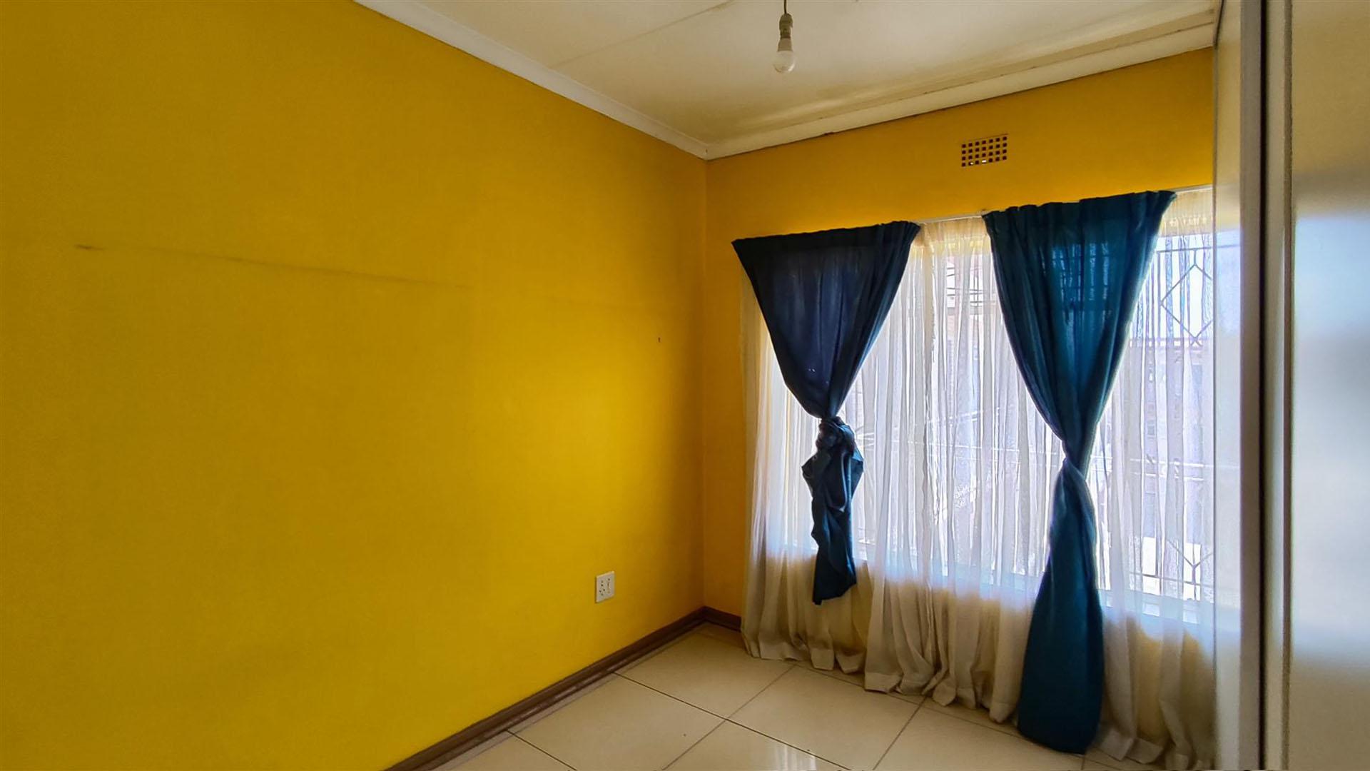 Bed Room 2 - 13 square meters of property in Vereeniging