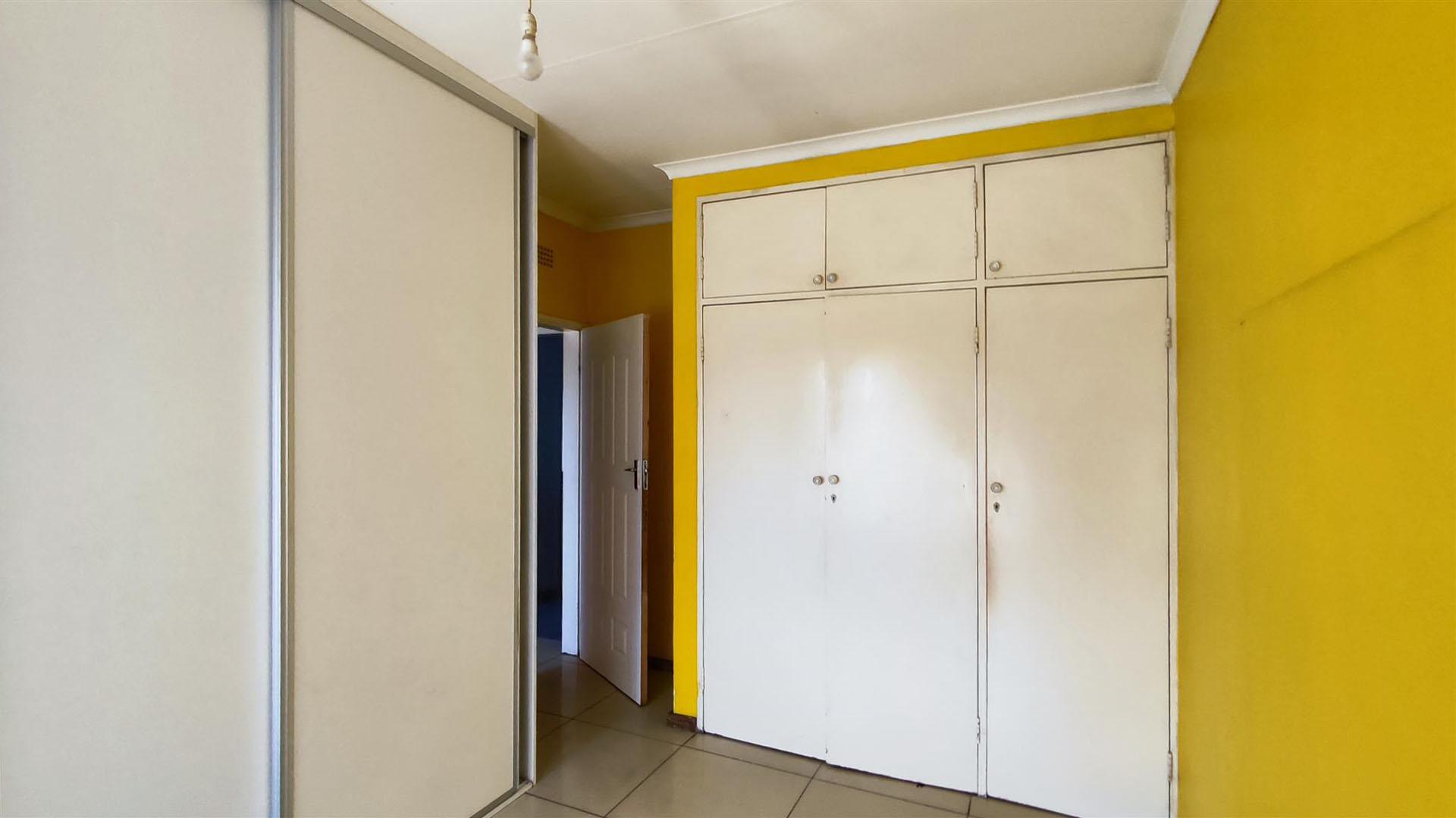 Bed Room 2 - 13 square meters of property in Vereeniging