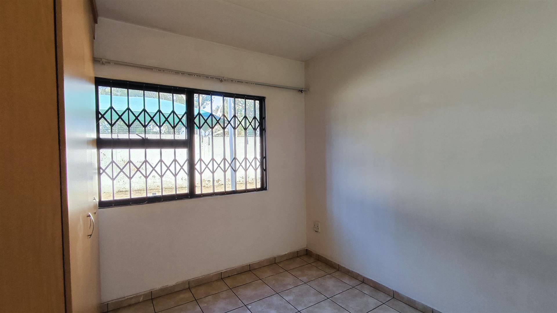 Bed Room 2 - 11 square meters of property in Anzac