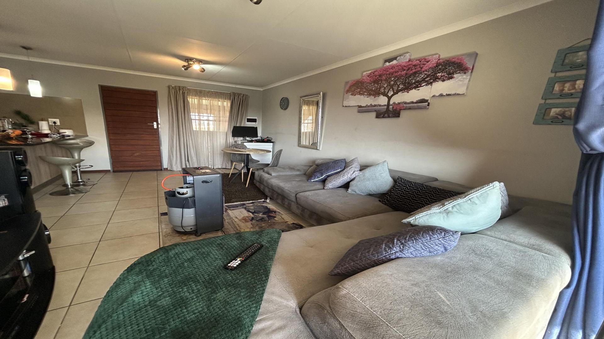 Lounges of property in Sagewood