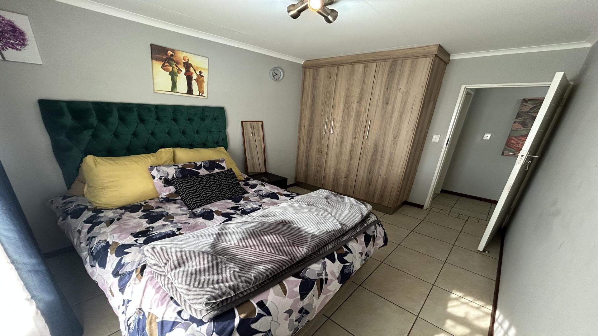 Bed Room 1 of property in Sagewood