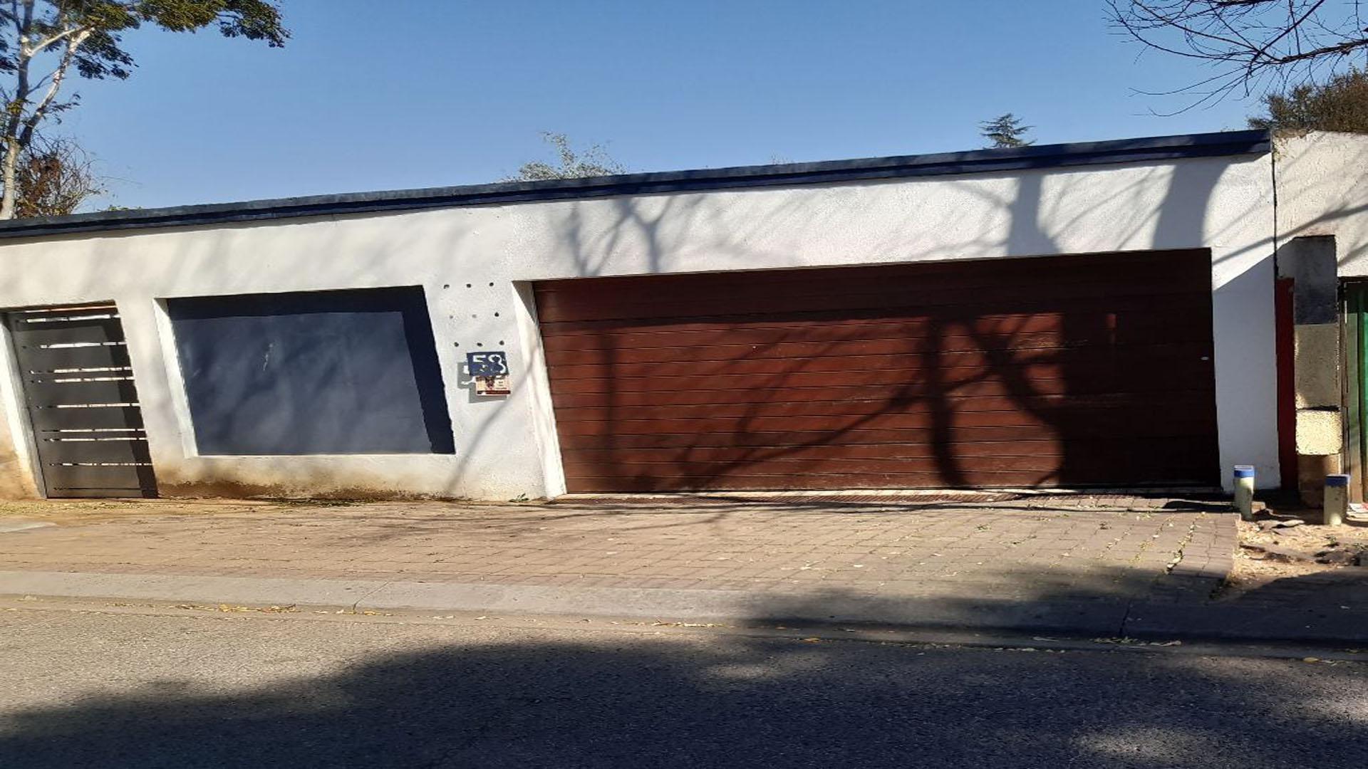 Front View of property in Randpark