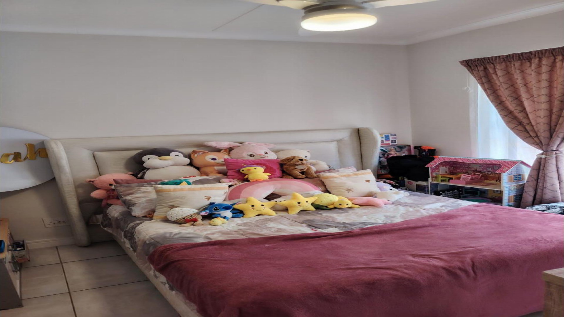 Bed Room 2 of property in Ballito