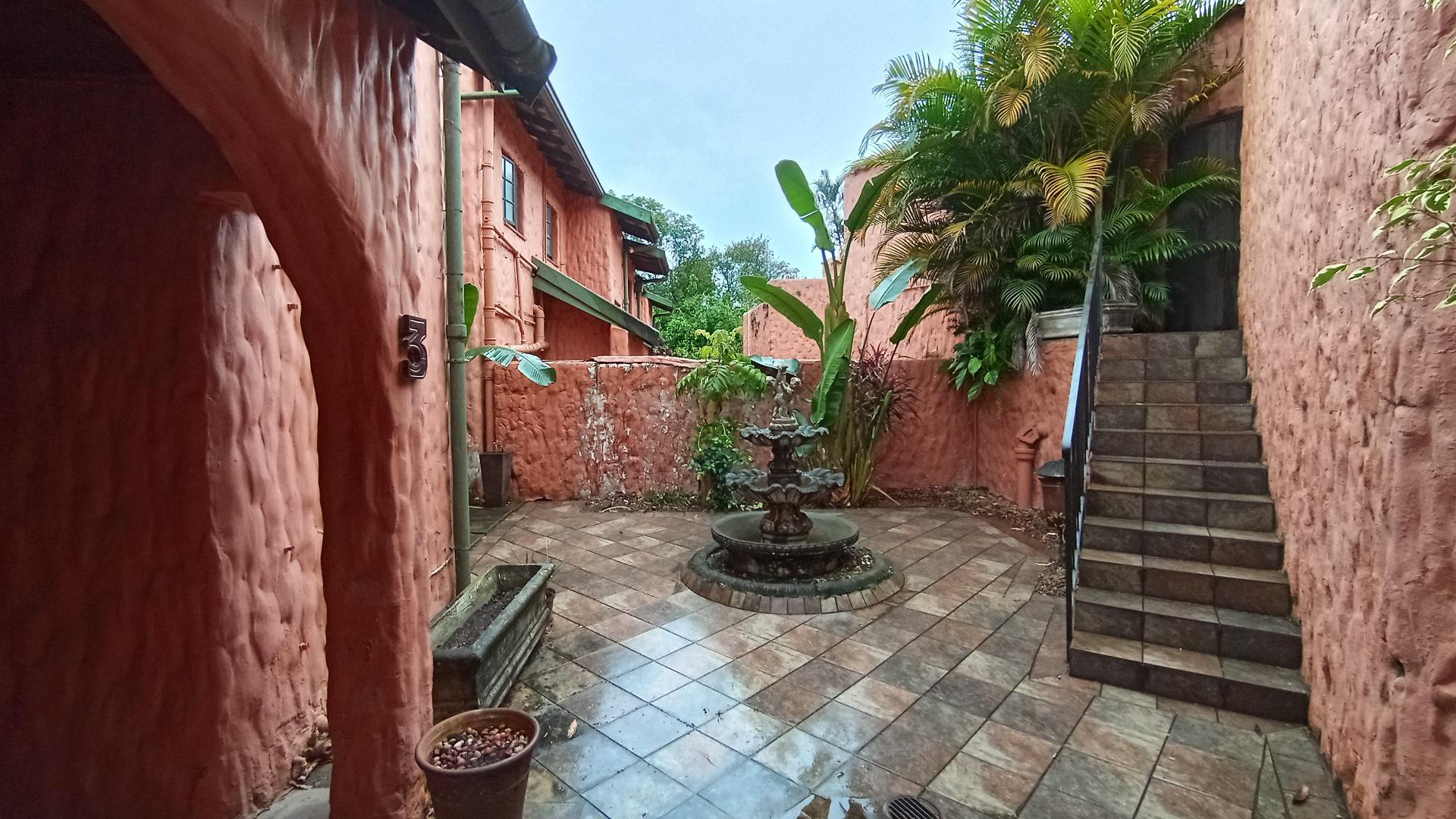 Front View of property in Padfield Park