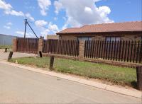 Front View of property in Heidedal
