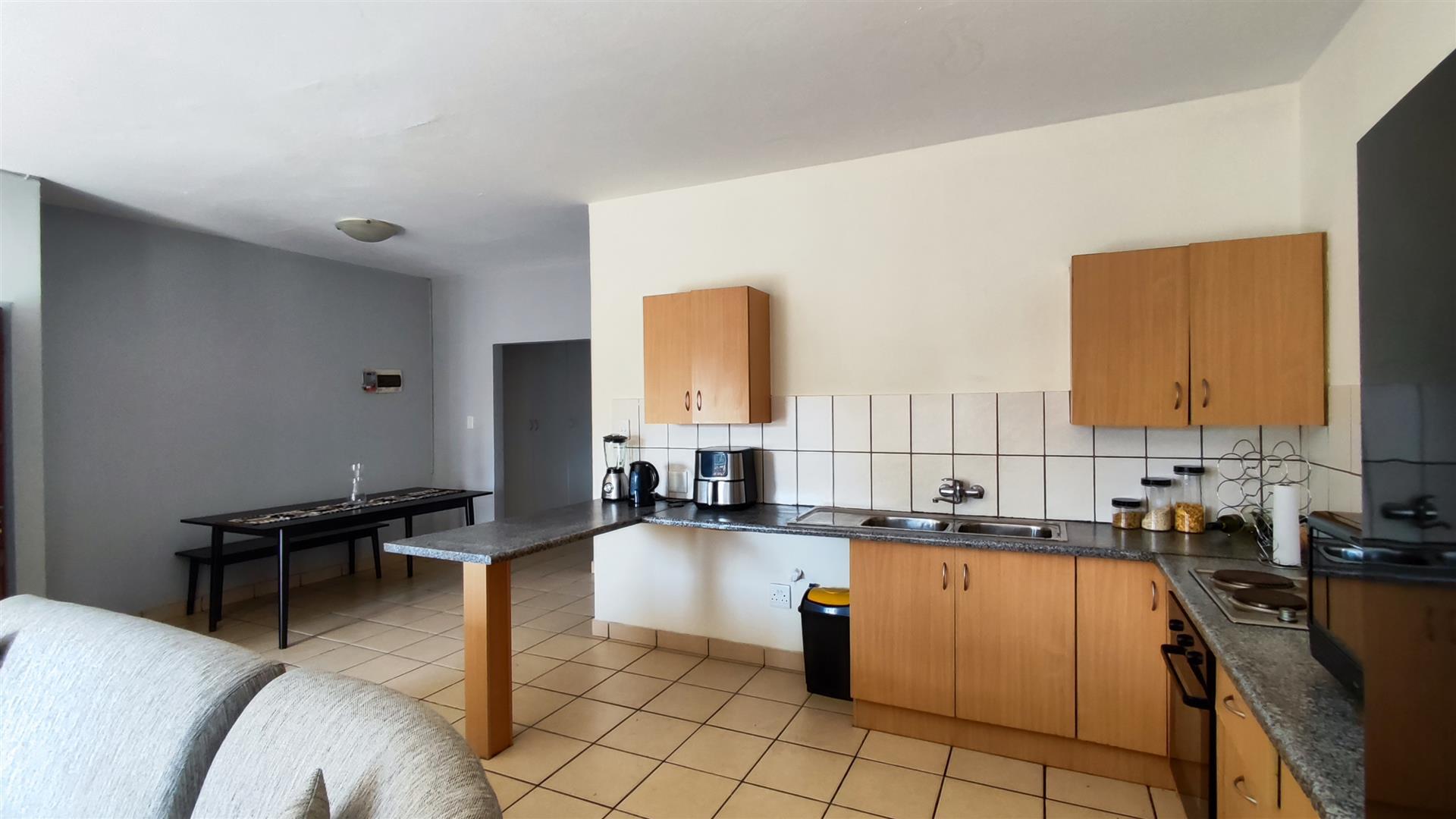 Kitchen - 14 square meters of property in Brakpan