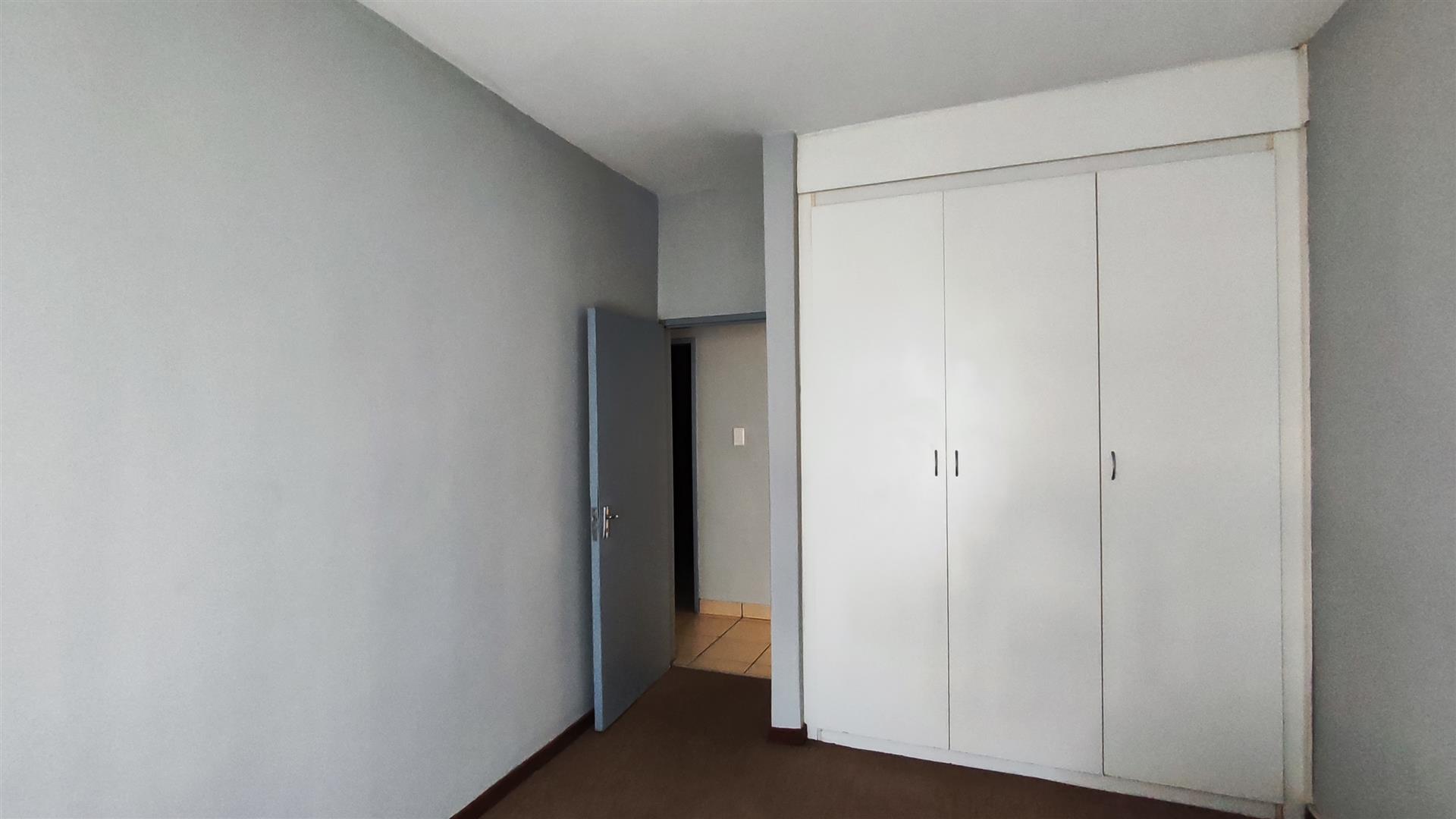 Bed Room 1 - 13 square meters of property in Brakpan