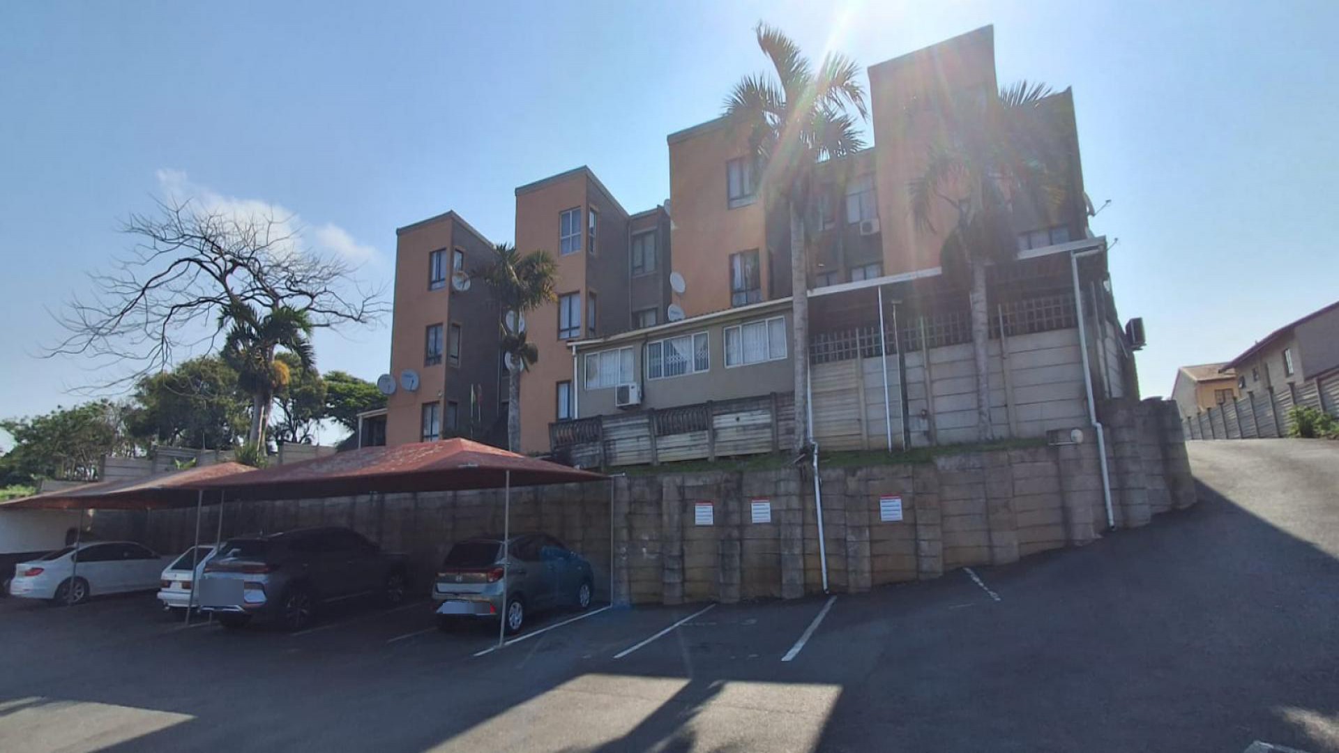 Carport  of property in Tongaat