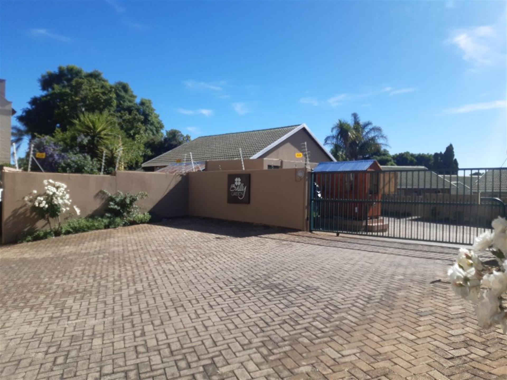 Front View of property in Sundowner