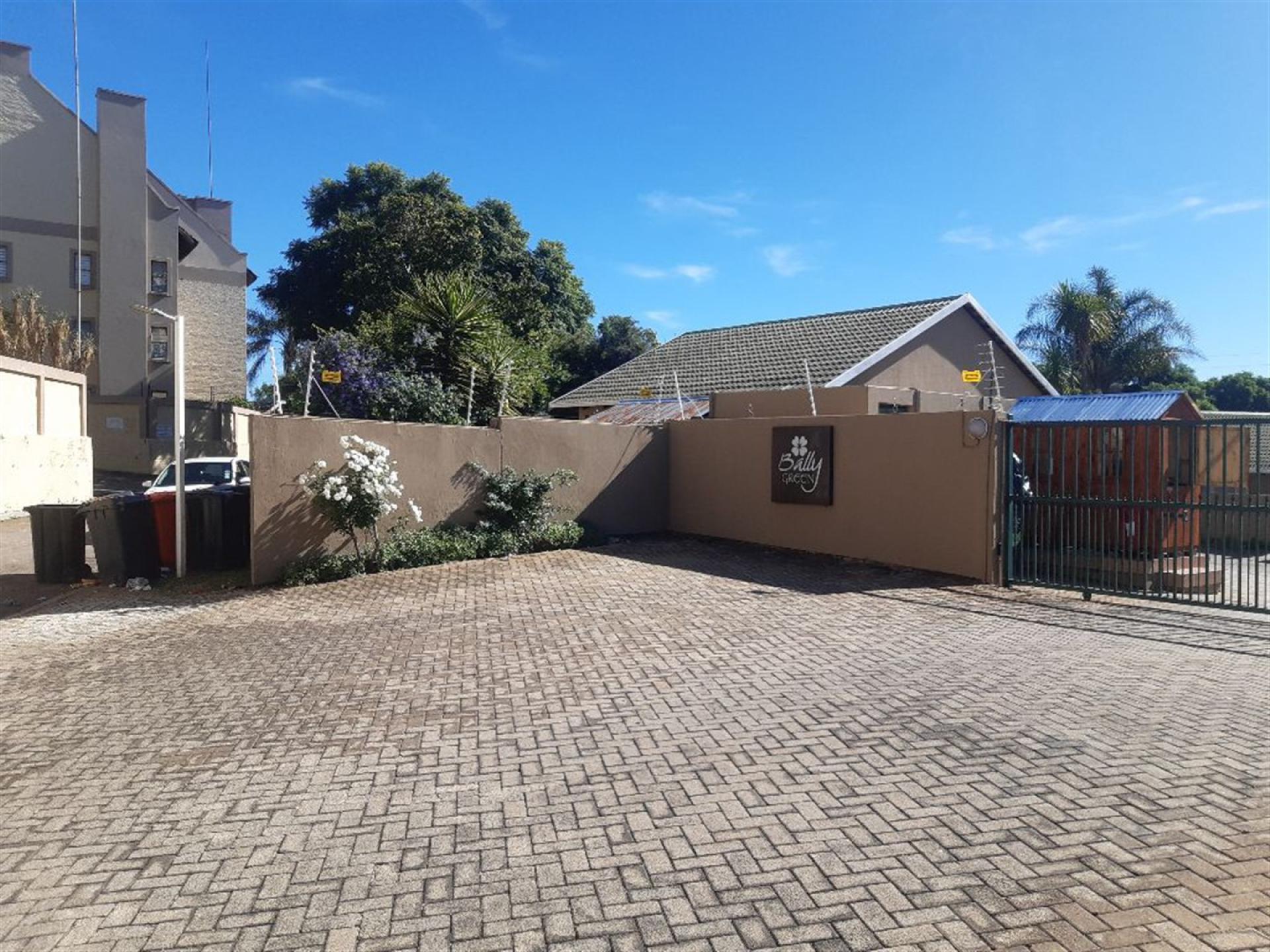 Front View of property in Sundowner