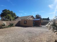 Front View of property in Sundowner