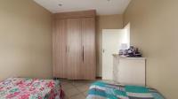 Bed Room 1 - 12 square meters of property in Sagewood