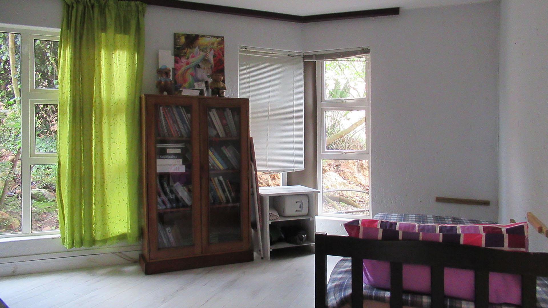 Study - 15 square meters of property in Noordheuwel