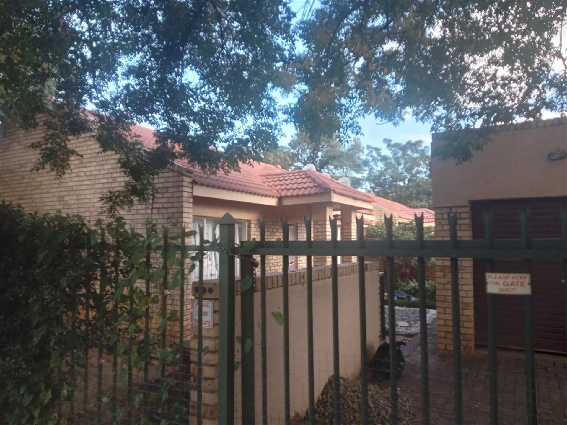 Front View of property in Christiana