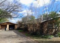 Front View of property in Lombardy East