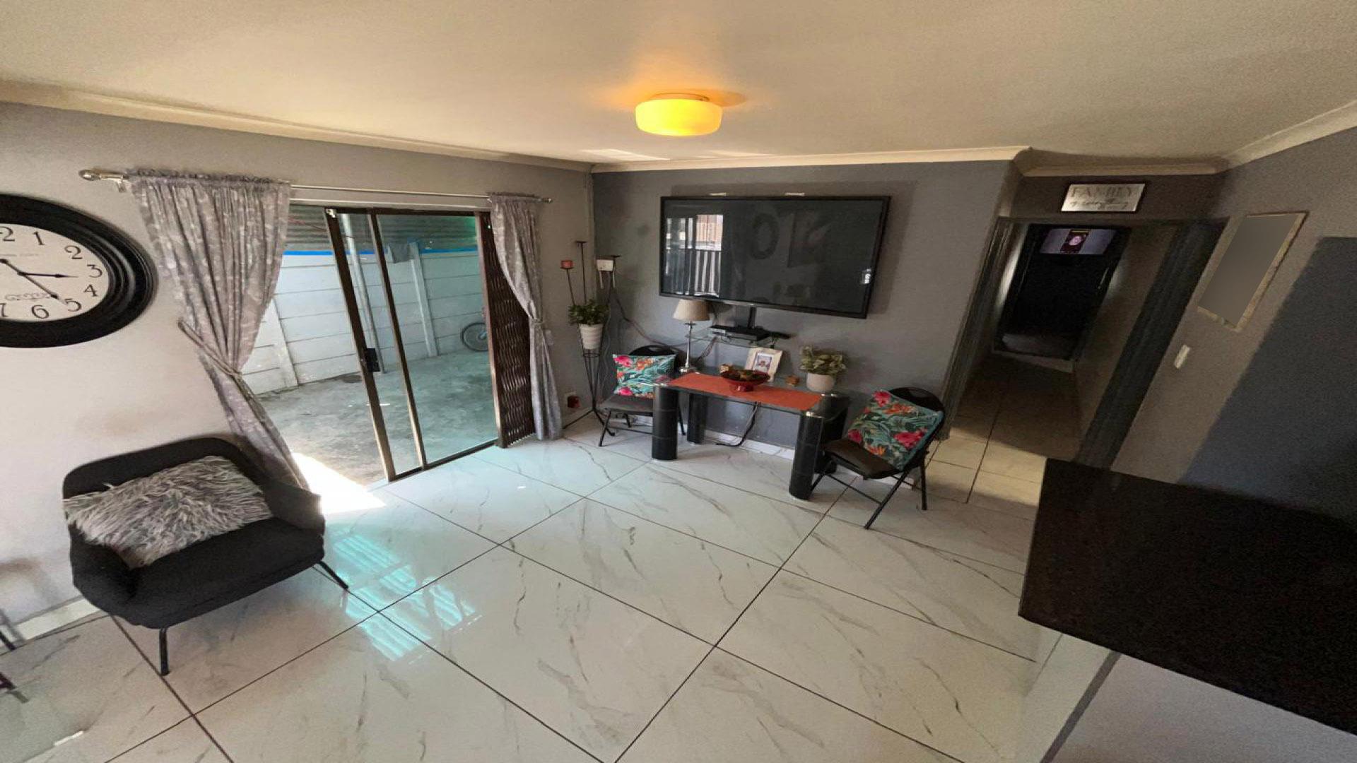 Lounges of property in Wesfleur