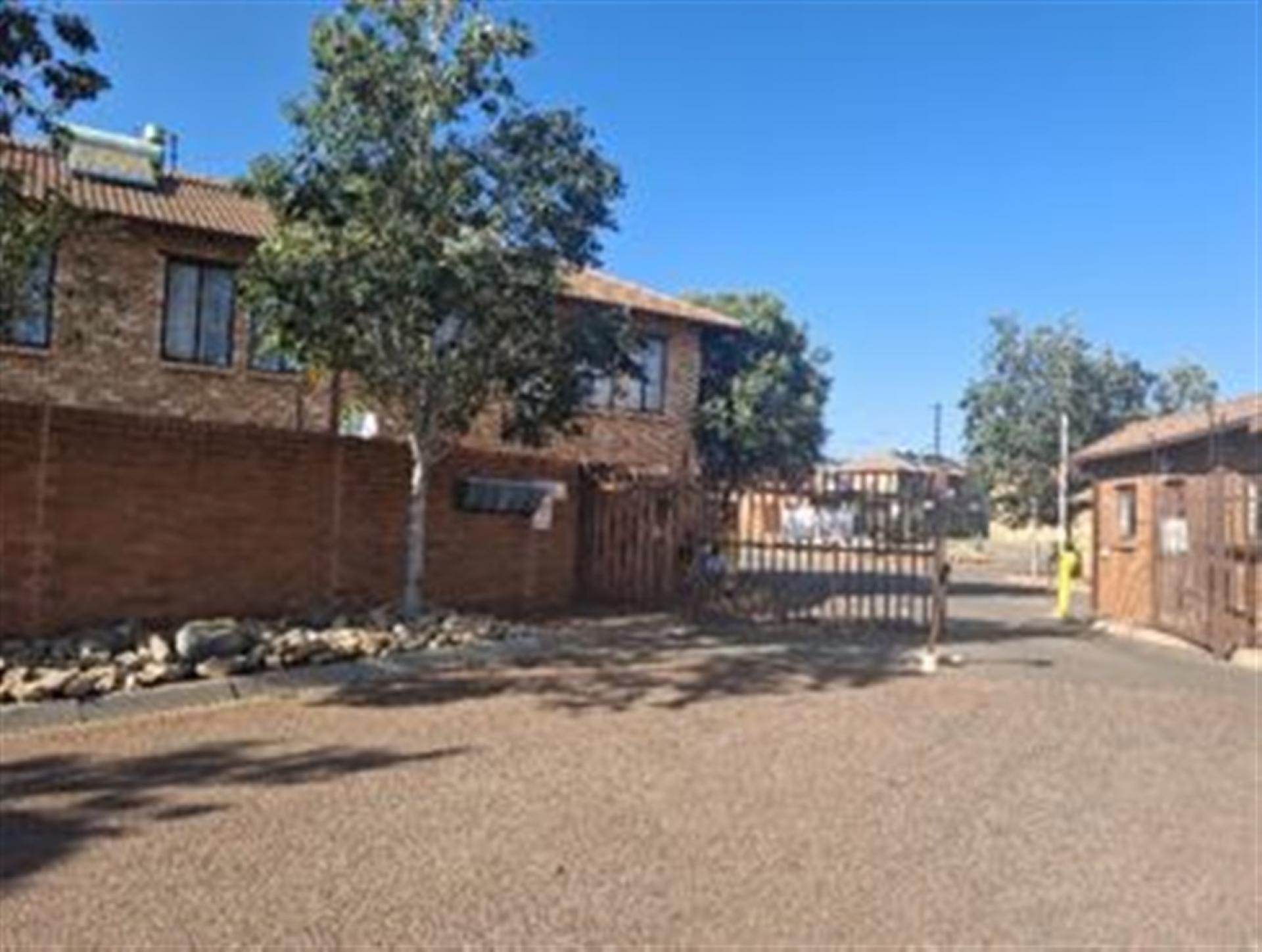 Front View of property in The Orchards