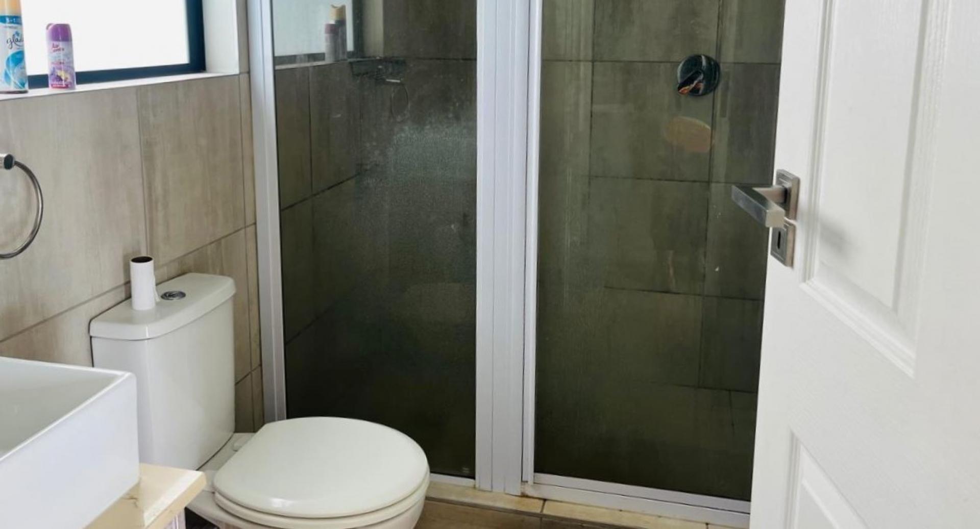 Main Bathroom of property in Kidds Beach