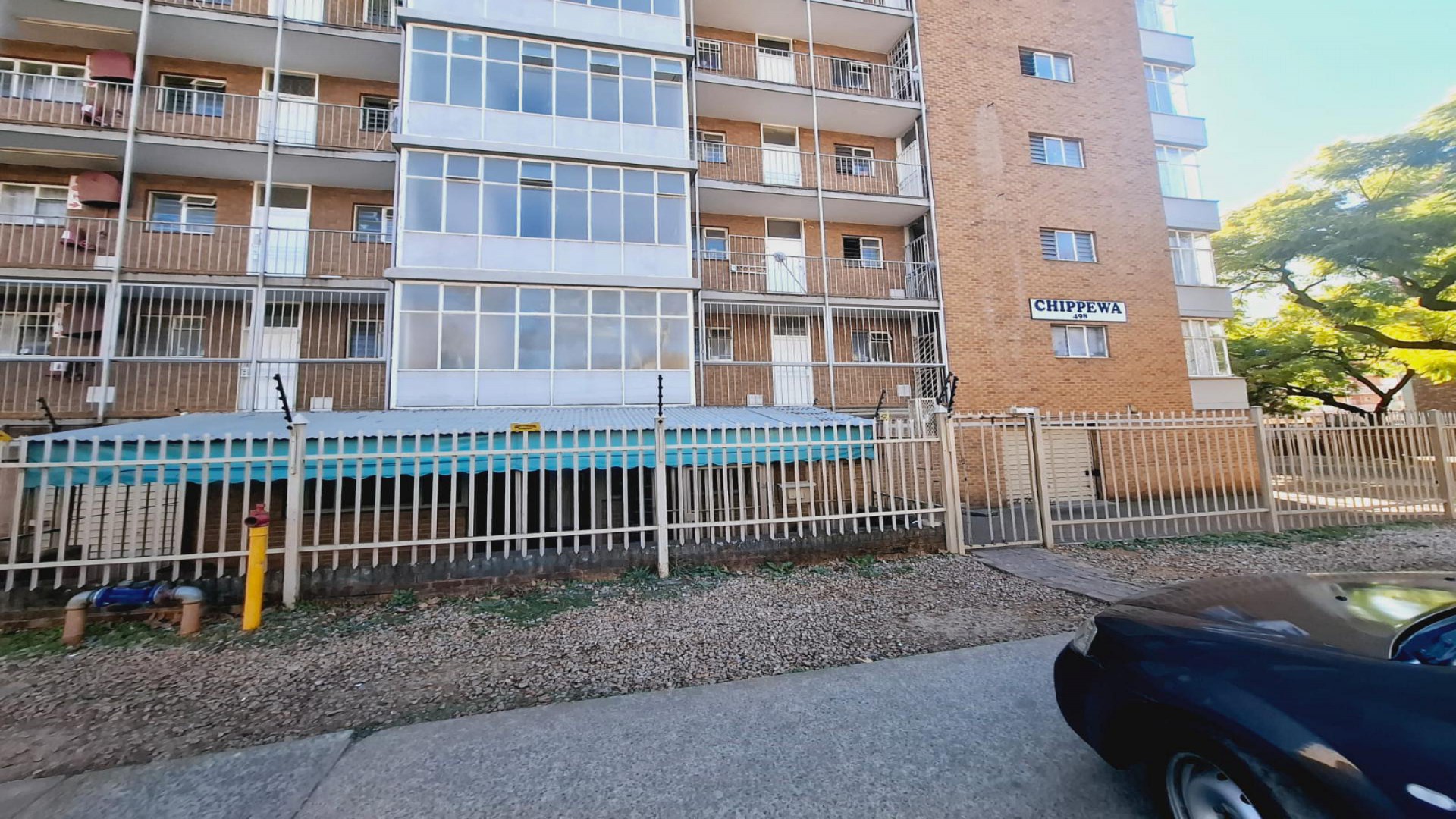 Front View of property in Sunnyside