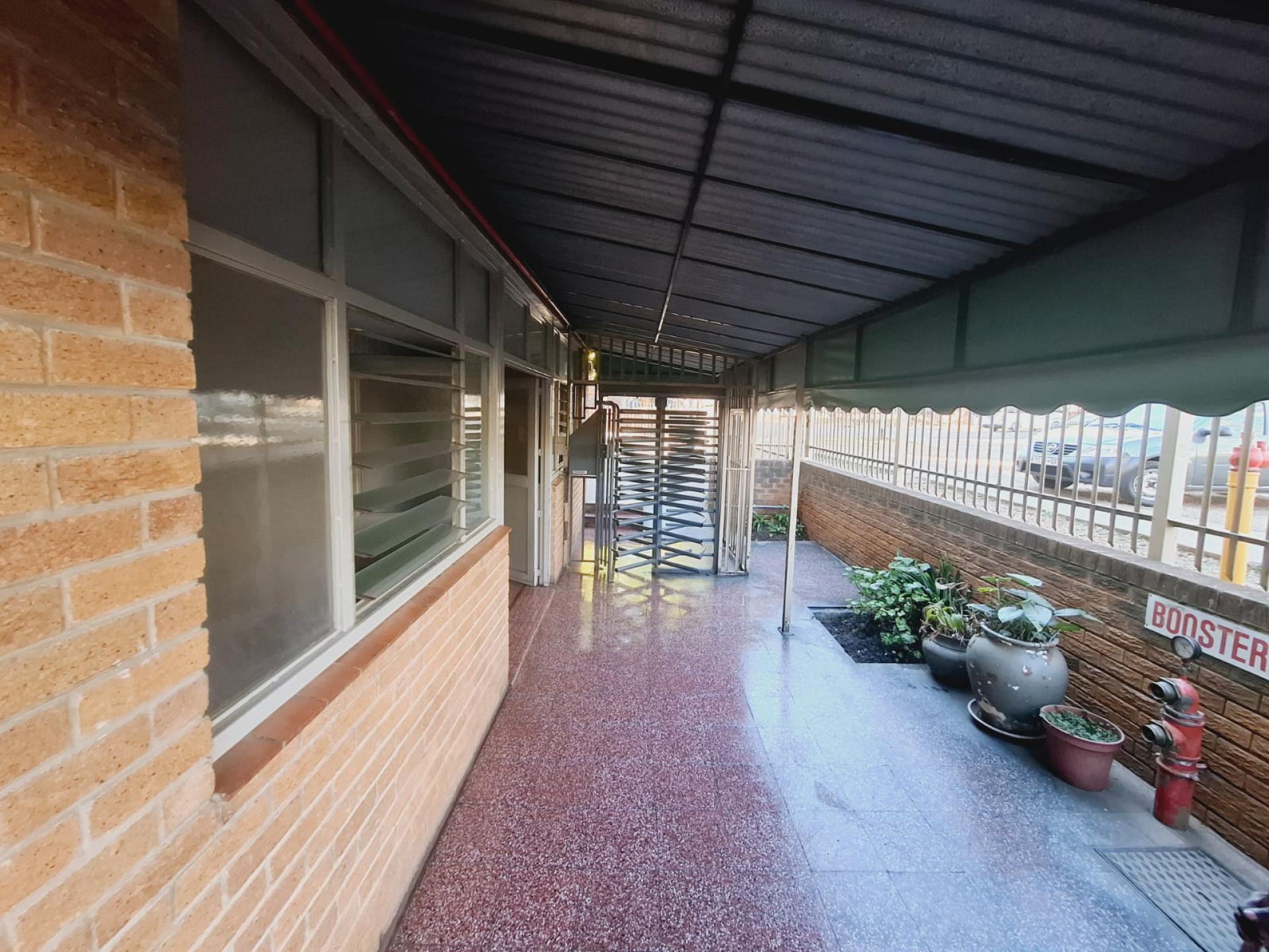 Patio of property in Sunnyside