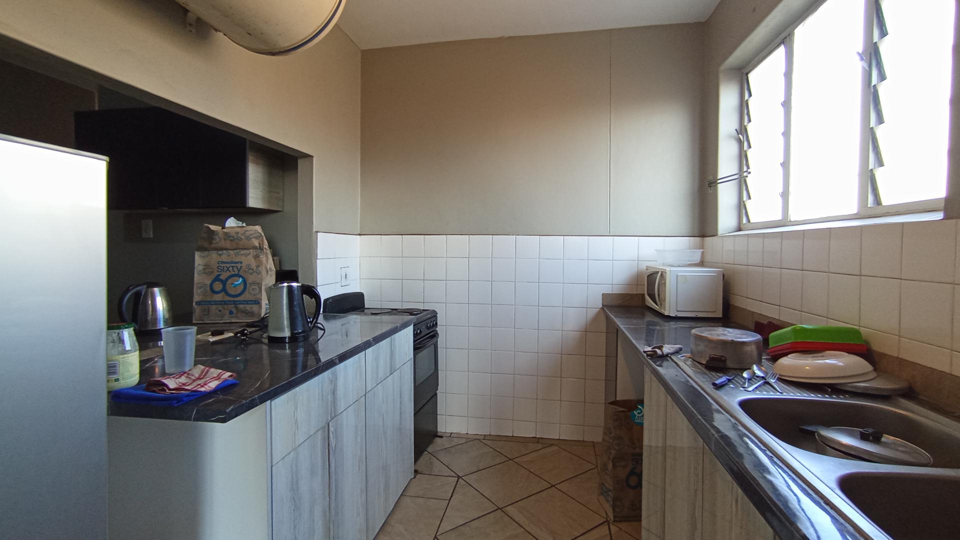 Kitchen - 7 square meters of property in Sunnyside