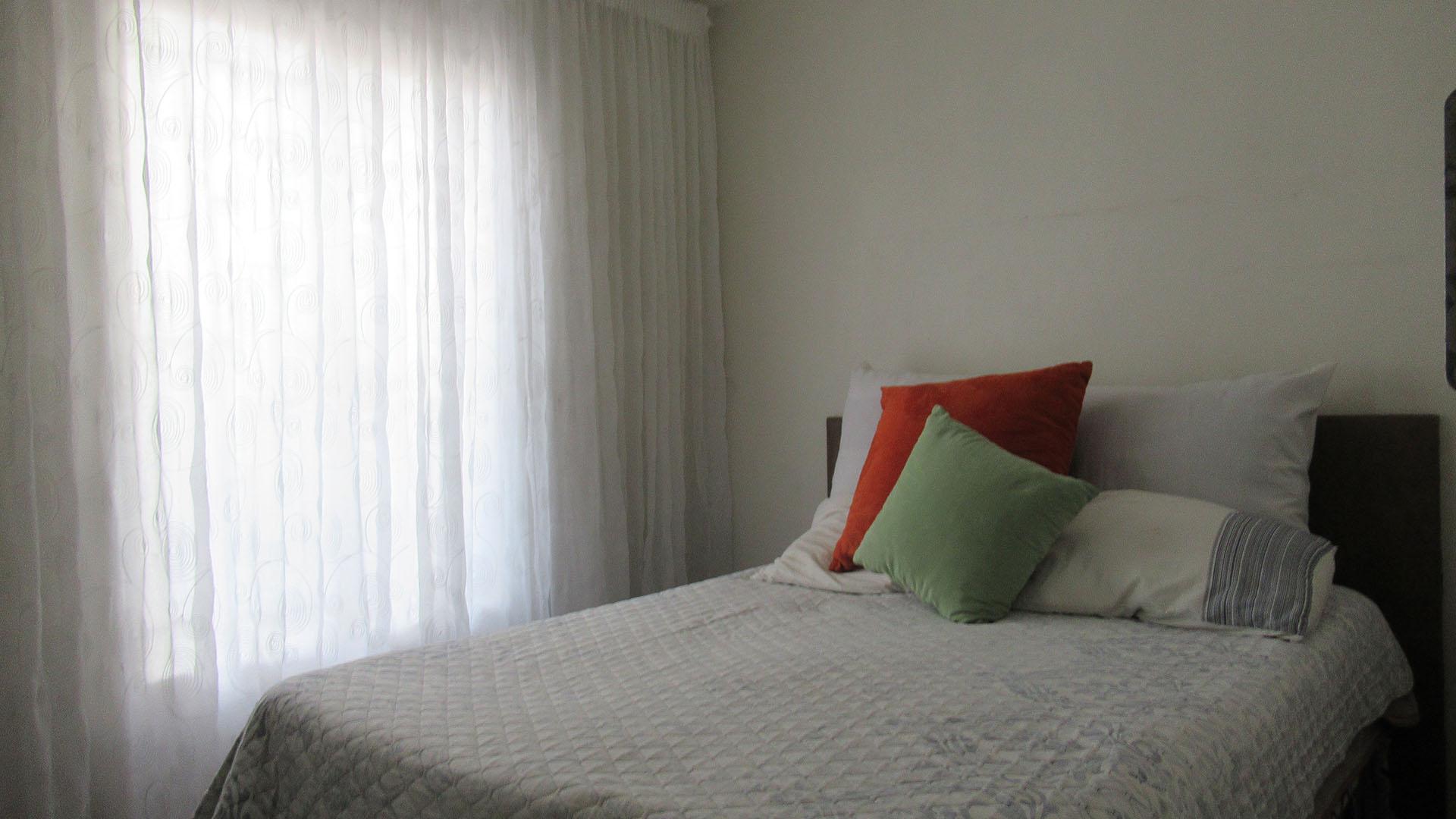 Bed Room 2 - 10 square meters of property in Sky City