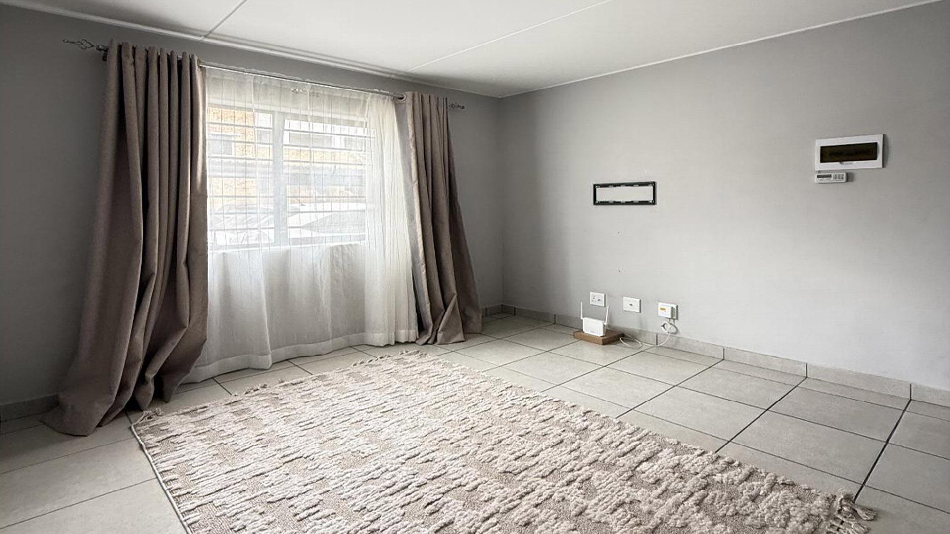 Spaces of property in Riverside View