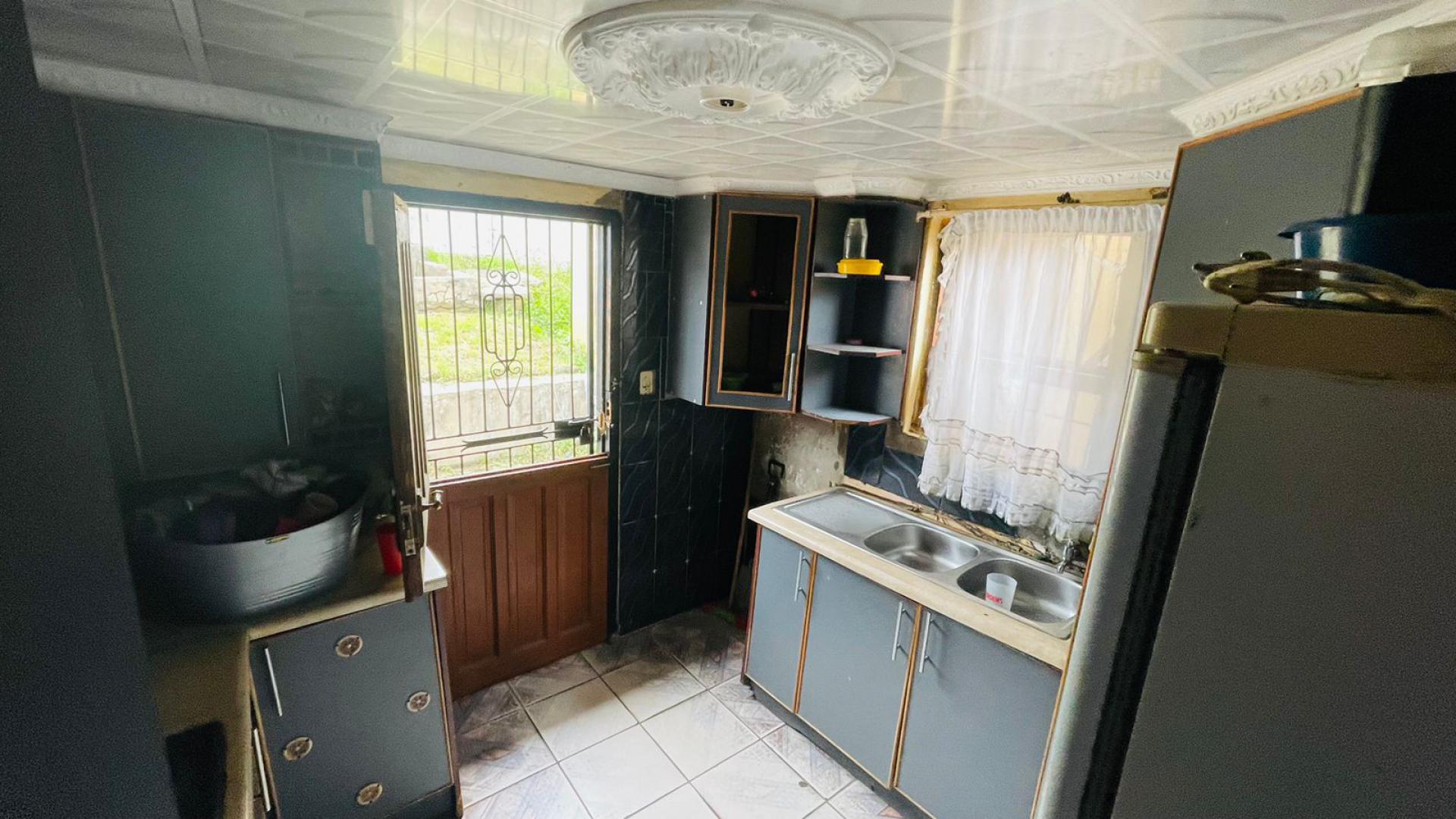 Kitchen of property in Mdantsane