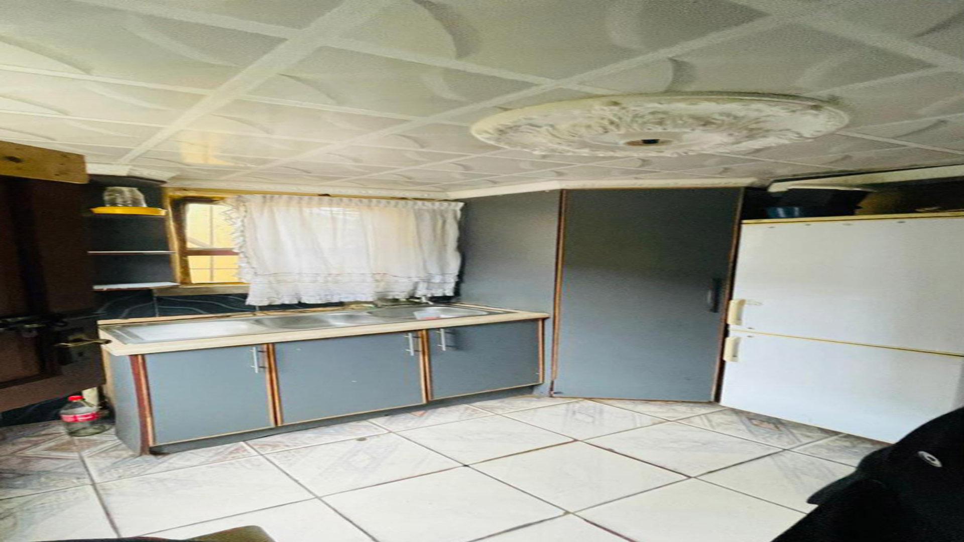 Kitchen of property in Mdantsane