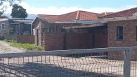 Front View of property in Pacaltsdorp