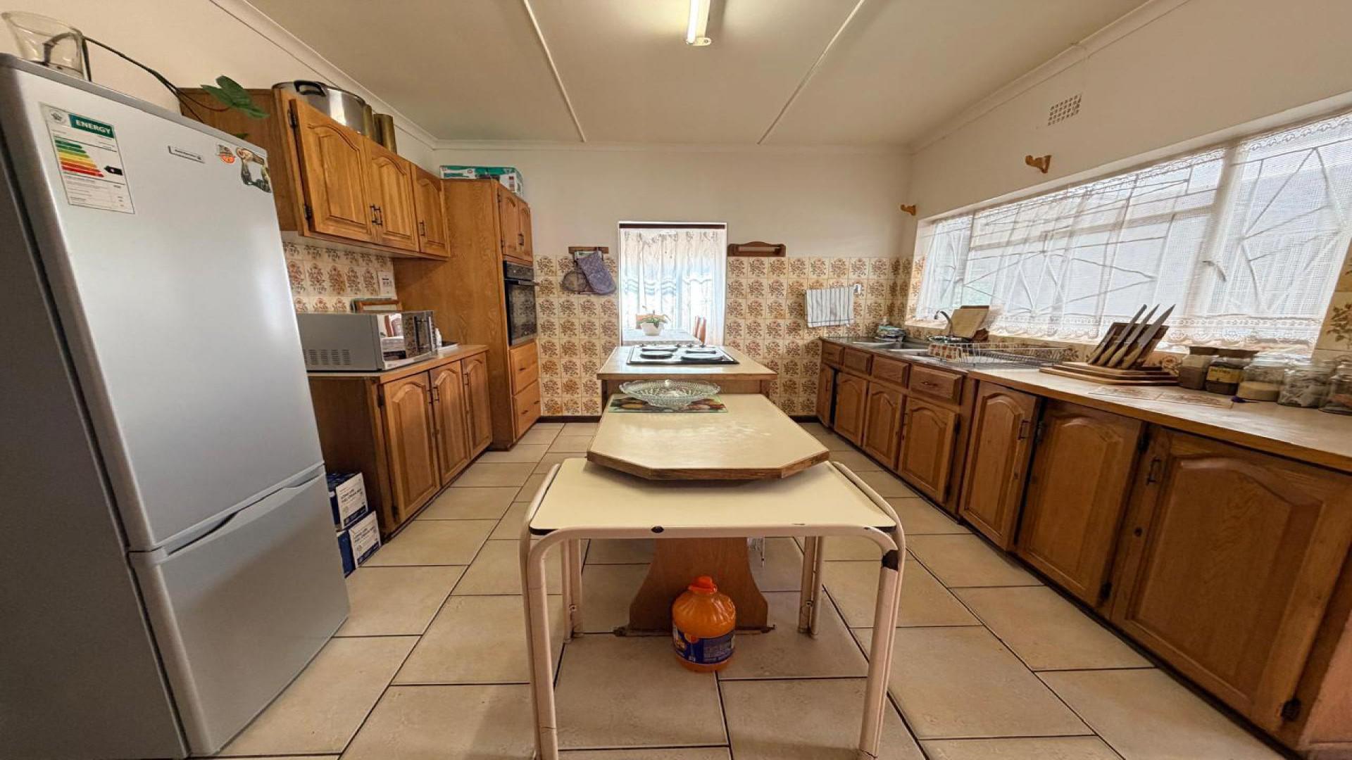 Kitchen of property in Kimberley