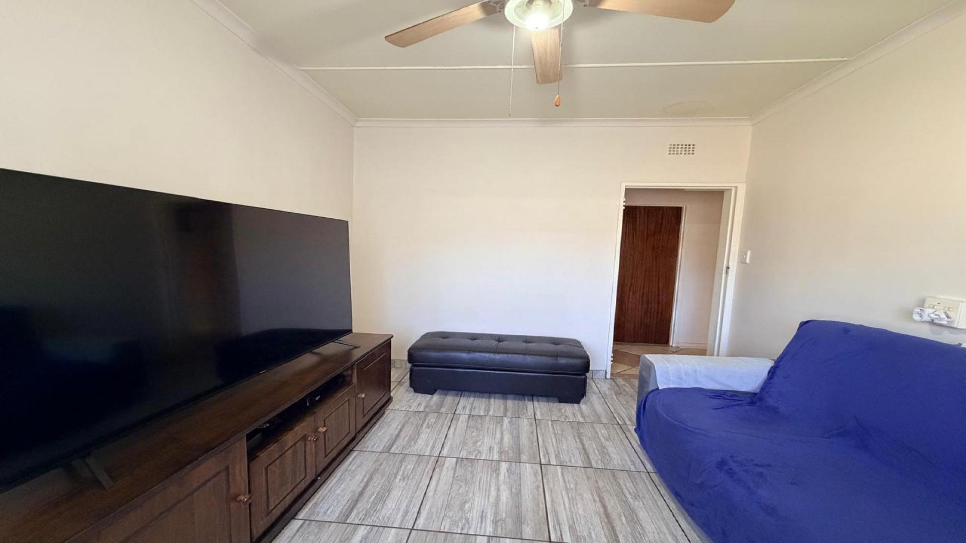 Bed Room 1 of property in Kimberley