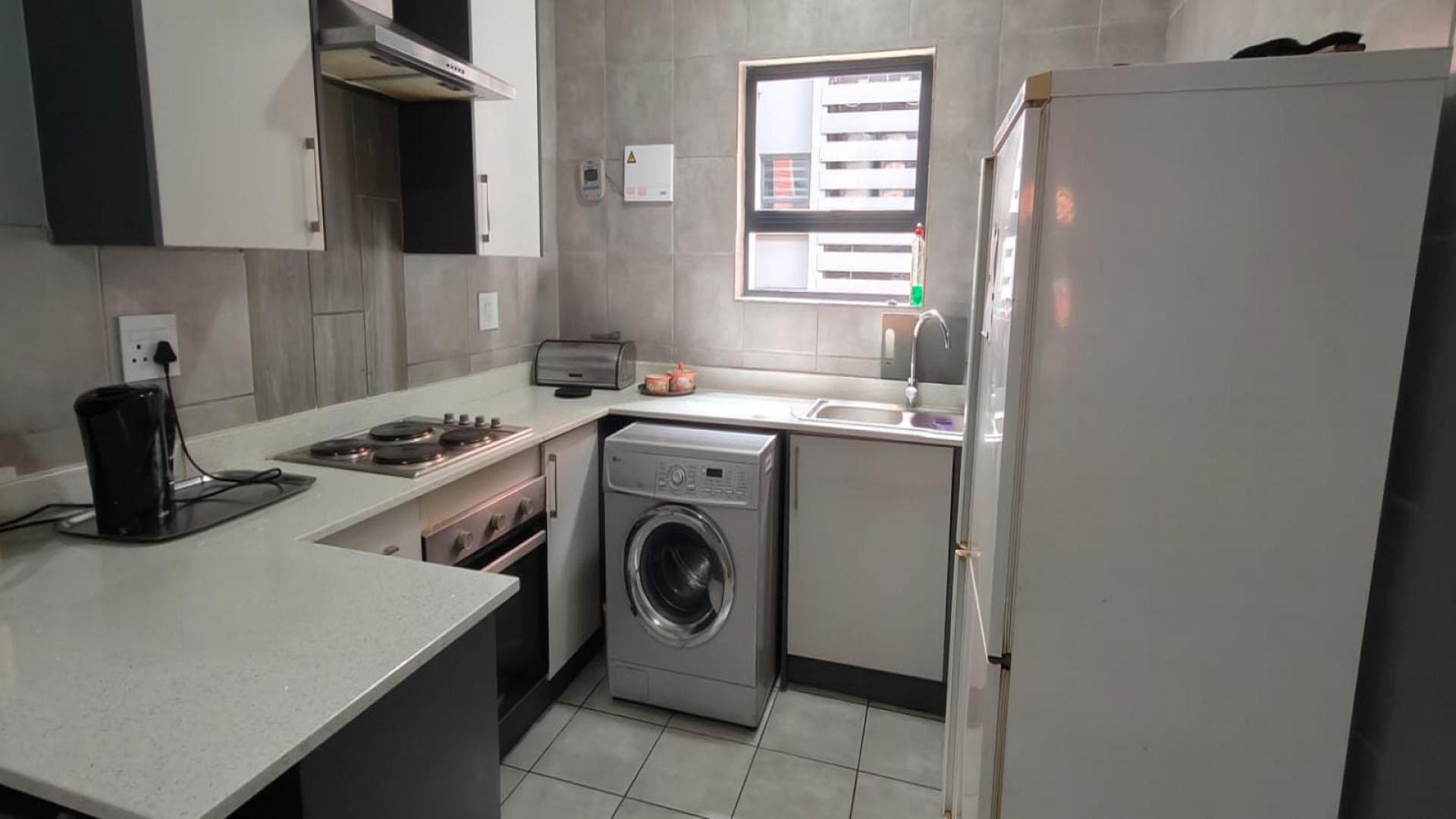 Kitchen - 7 square meters of property in Witpoortjie