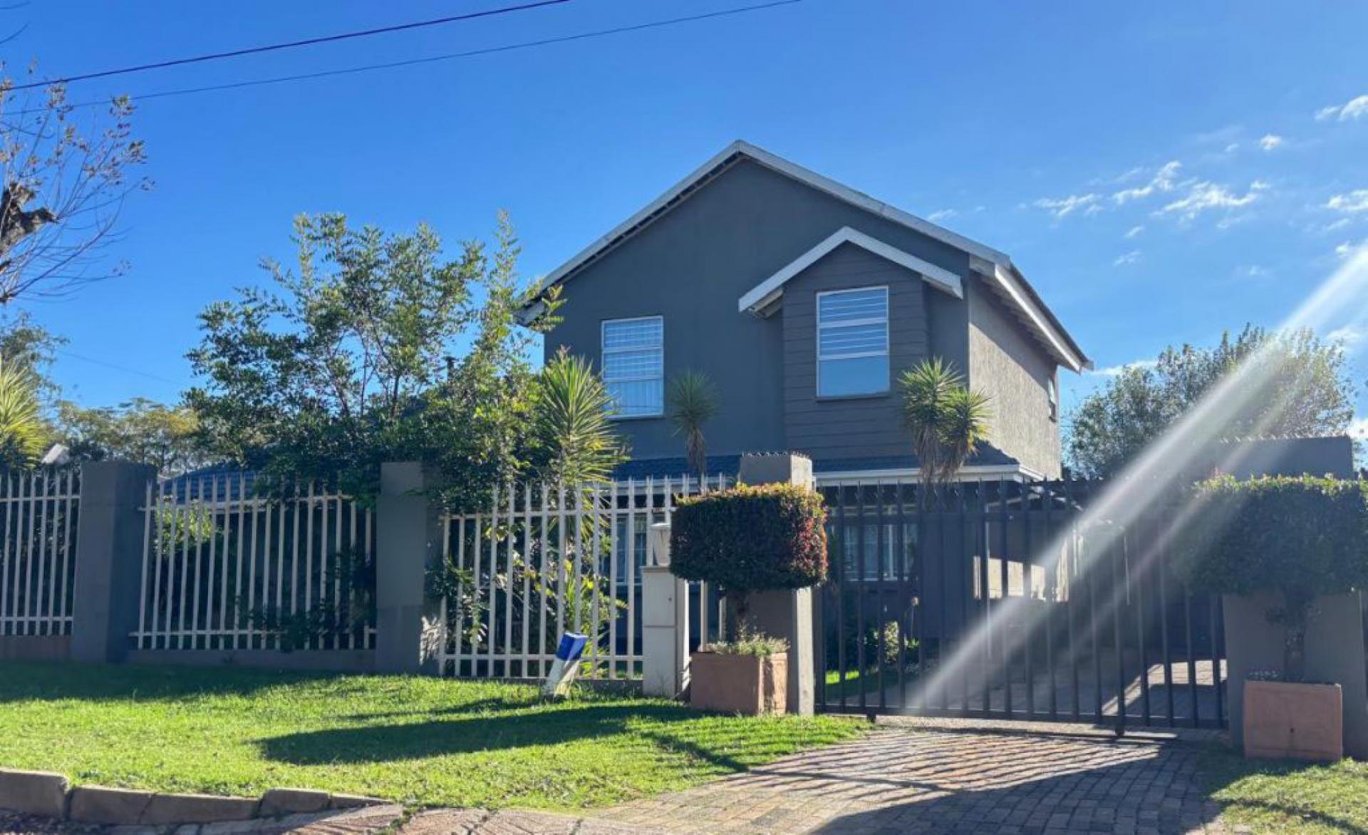 Front View of property in Discovery
