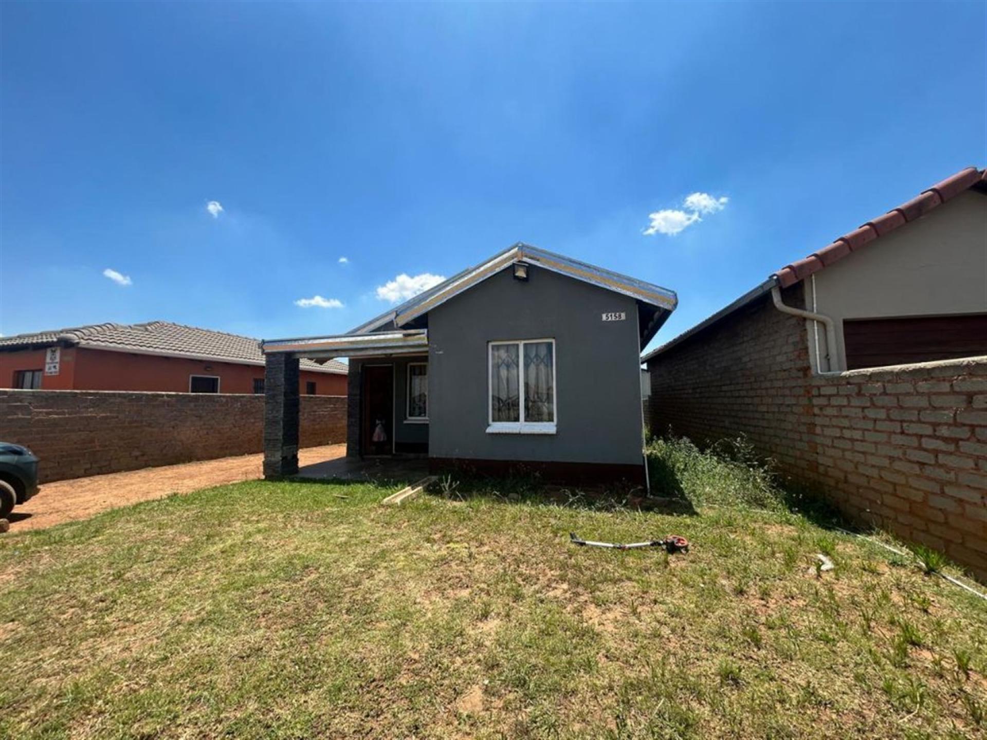 Front View of property in Windmill Park