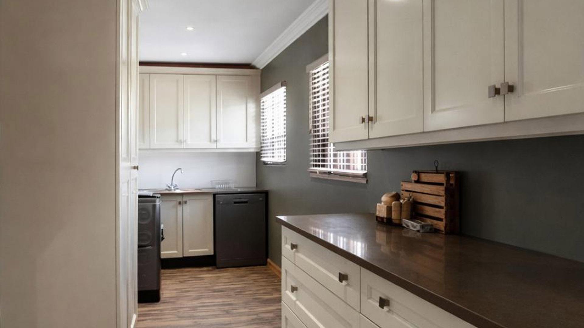 Kitchen of property in Heuwelsig