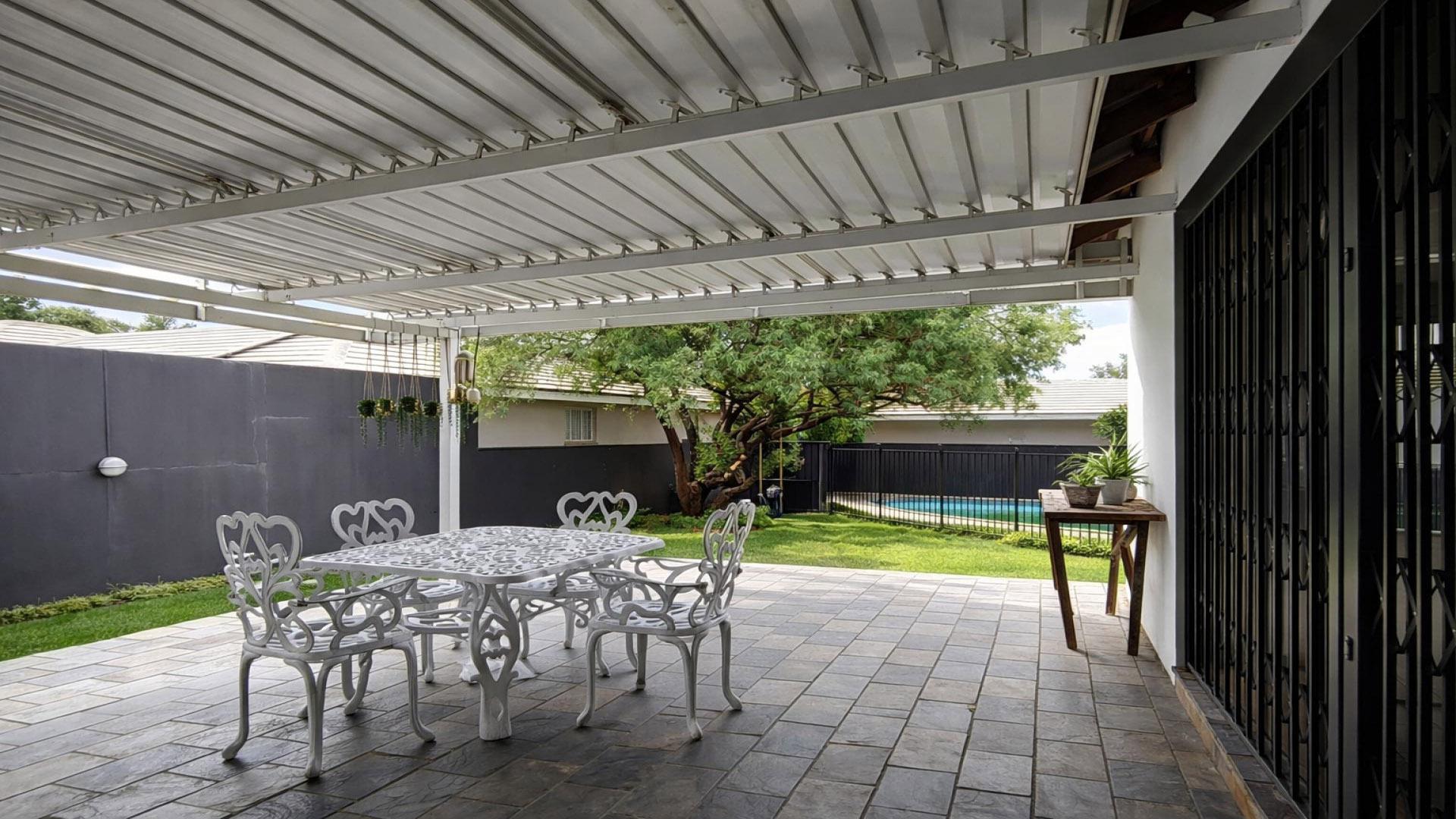 Backyard of property in Heuwelsig