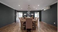 Dining Room of property in Heuwelsig