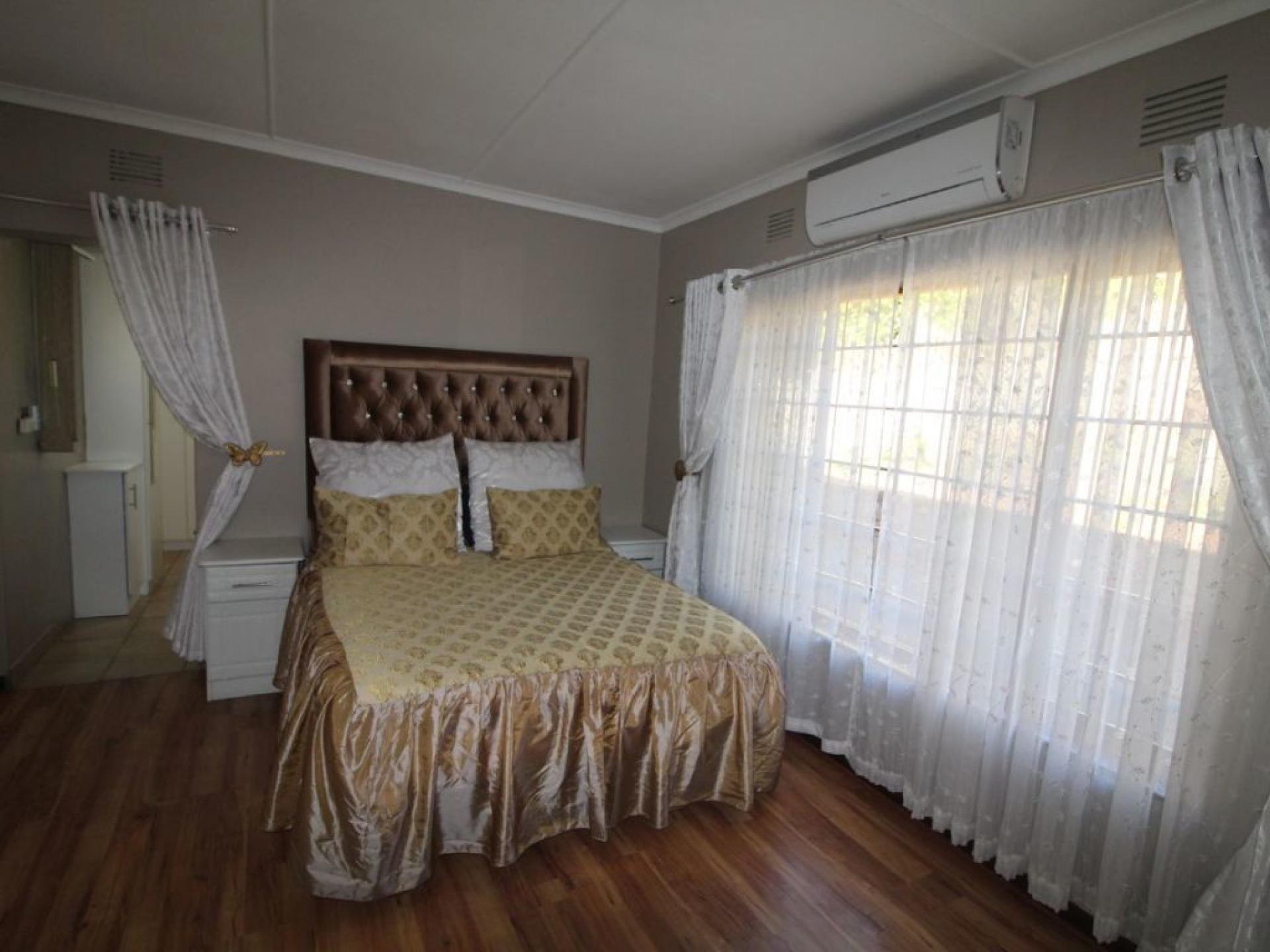  of property in Queensburgh