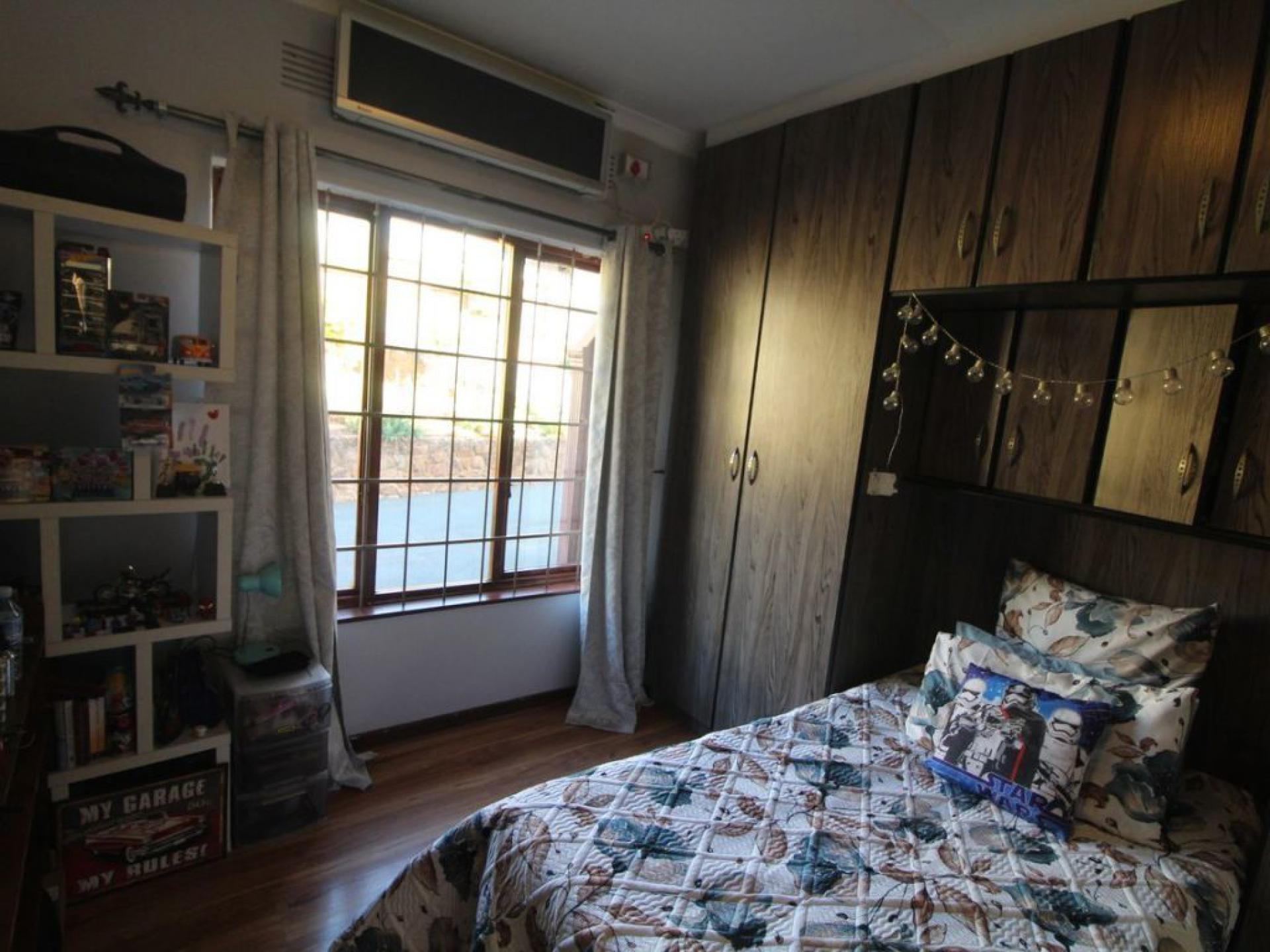  of property in Queensburgh