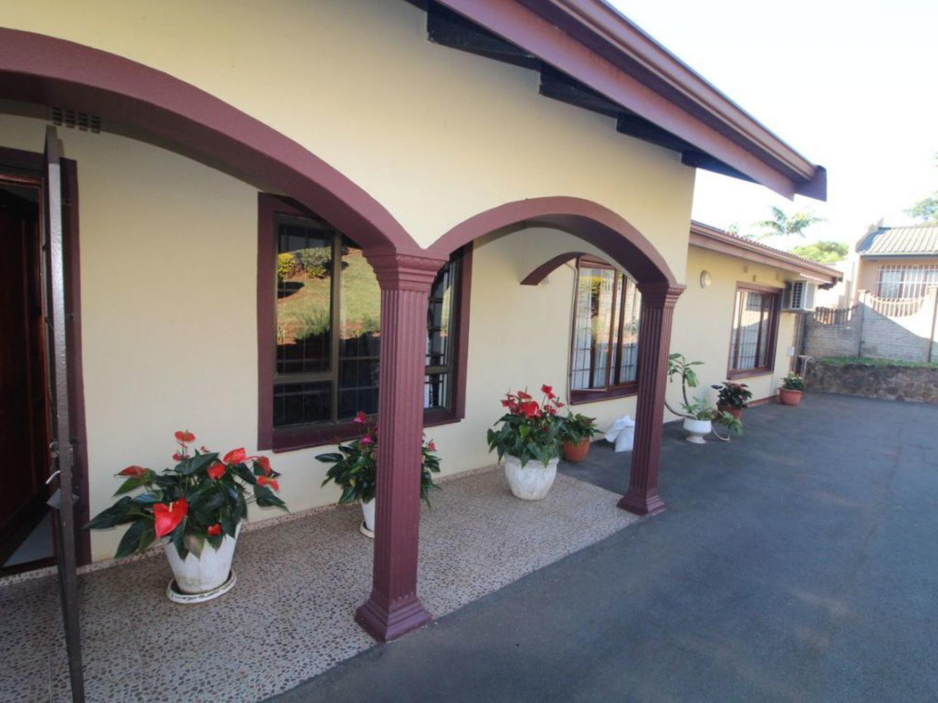  of property in Queensburgh