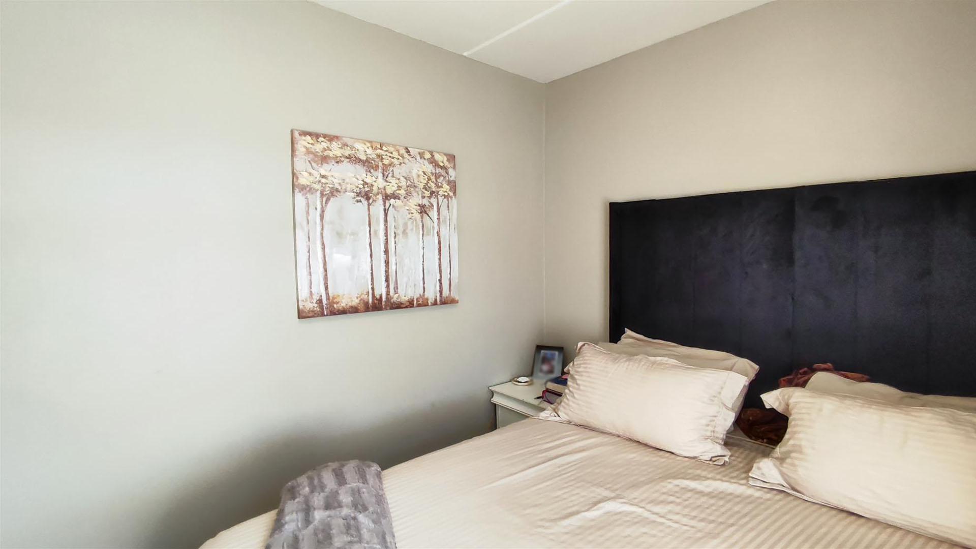 Bed Room 1 - 10 square meters of property in Sky City