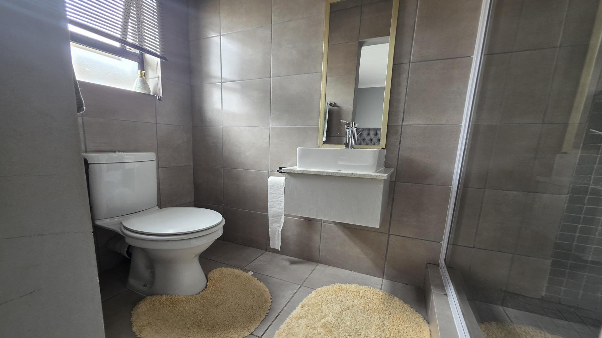 Bathroom 1 of property in Groblerpark