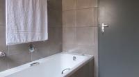 Bathroom 1 - 6 square meters of property in Groblerpark