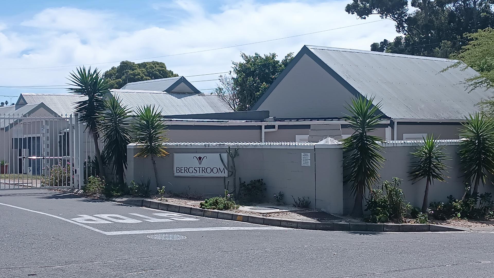 Front View of property in Bellville