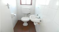 Bathroom 1 of property in Bellville