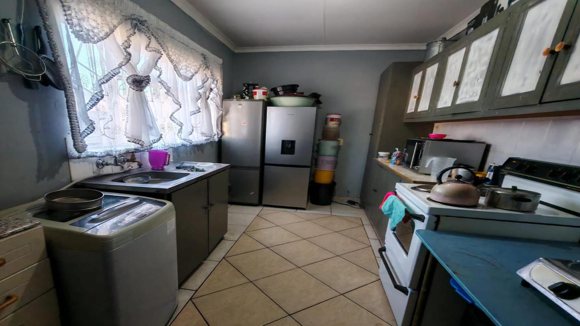 Kitchen of property in Sasolburg
