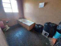 Bathroom 1 of property in Umtata