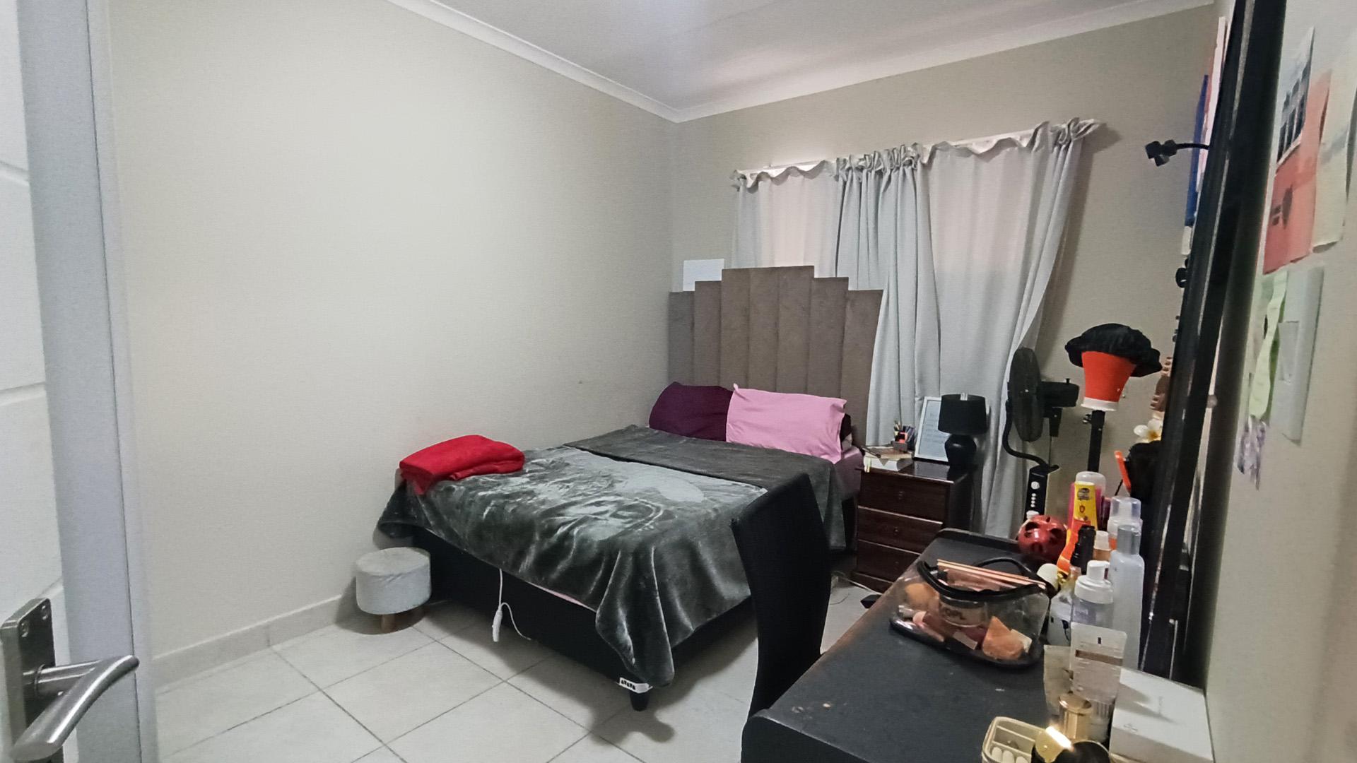 Bed Room 2 - 13 square meters of property in Oak Glen