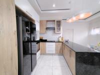  of property in Bendor